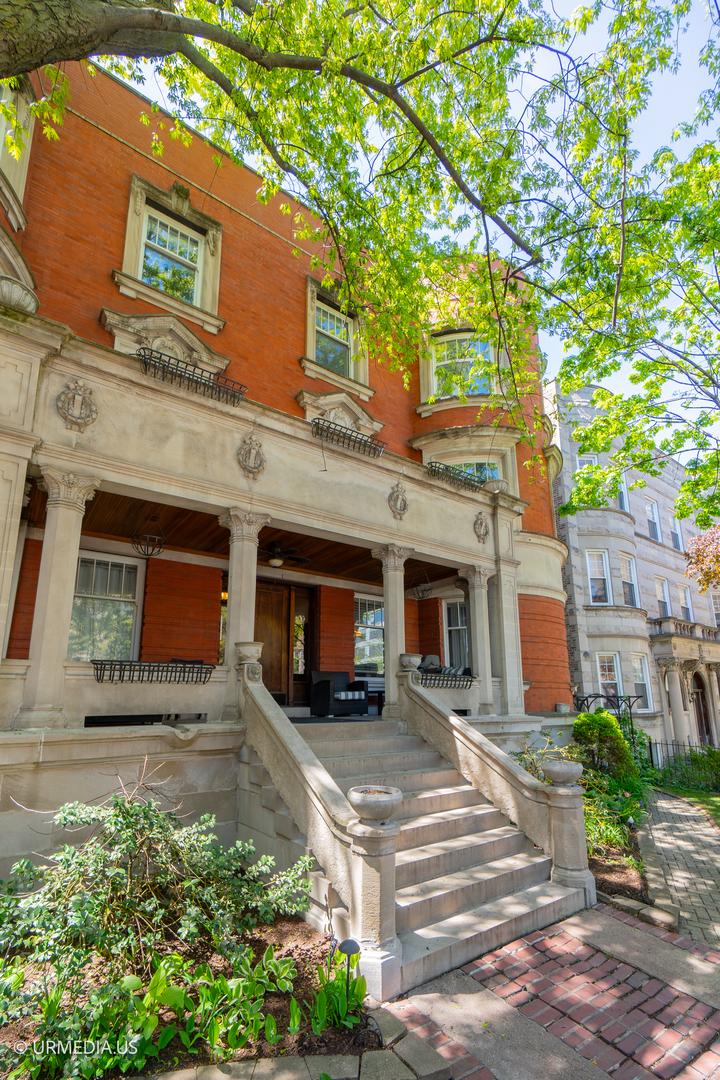 4536 N Sheridan Rd. #104, Chicago, IL 60640