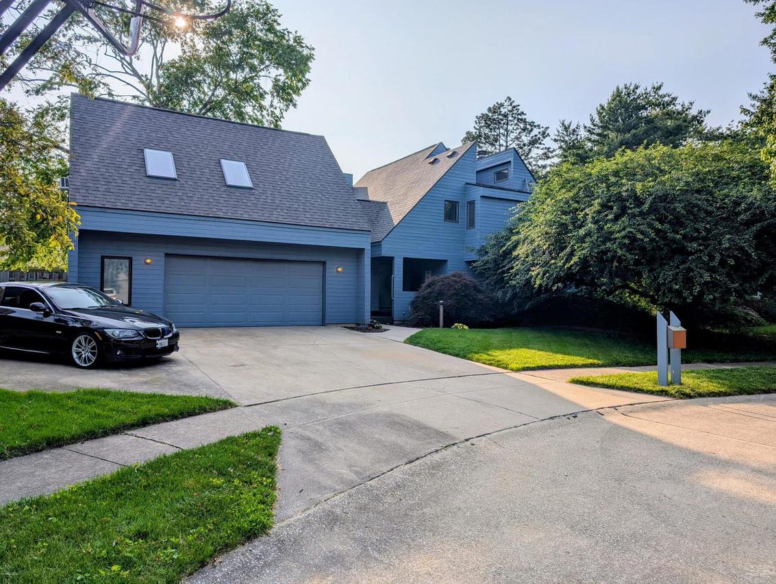 2303 Sumac Ct., Champaign, IL 61821