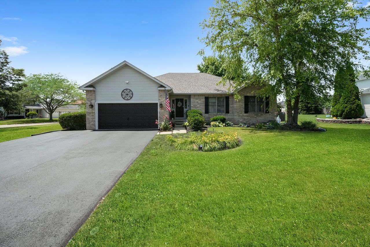 269 Isleview Dr., Oswego, IL 60543