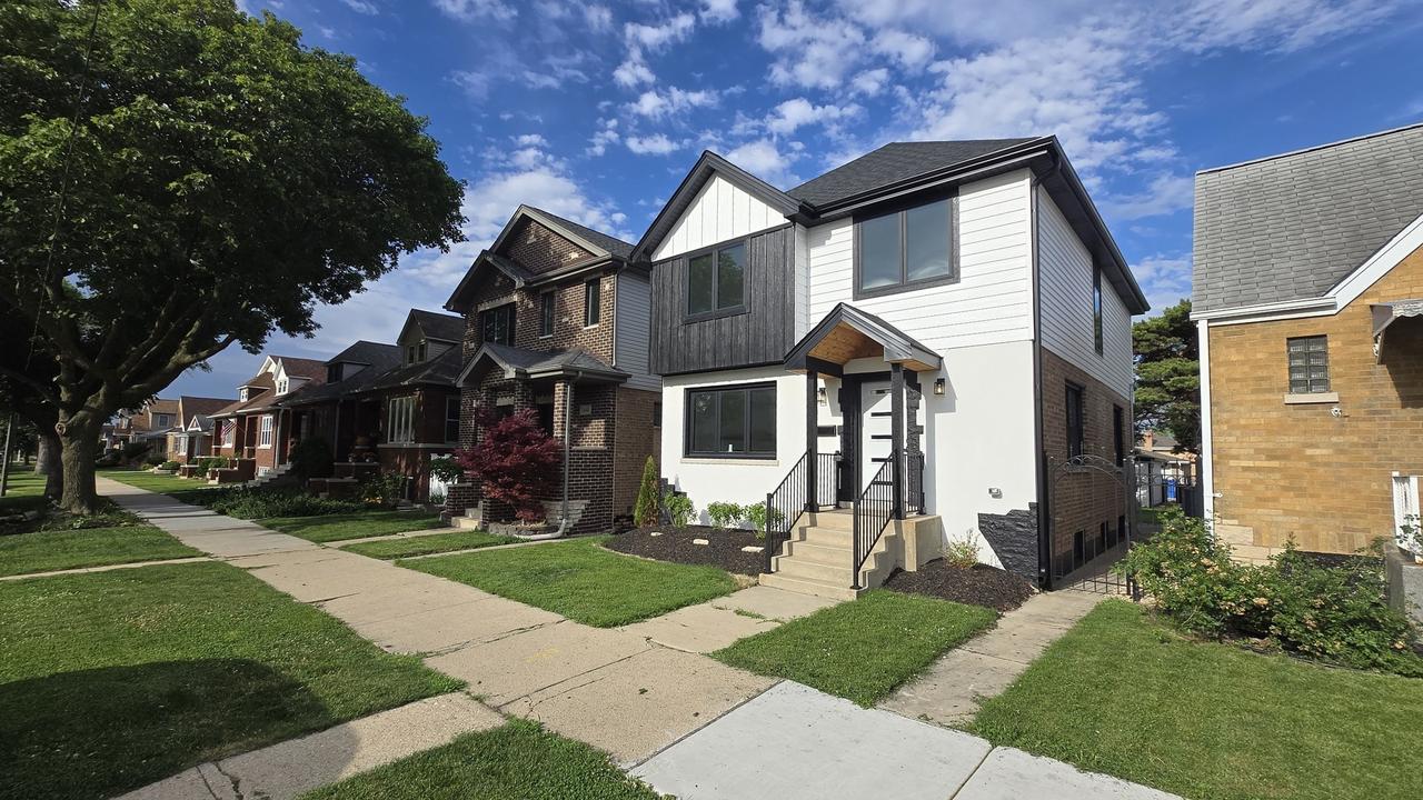 5443 S Rutherford Ave., Chicago, IL 60638
