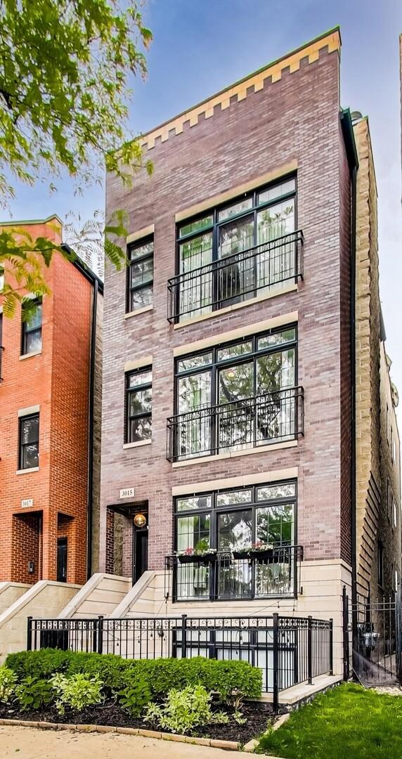 3015 N Damen Ave. #2, Chicago, IL 60618