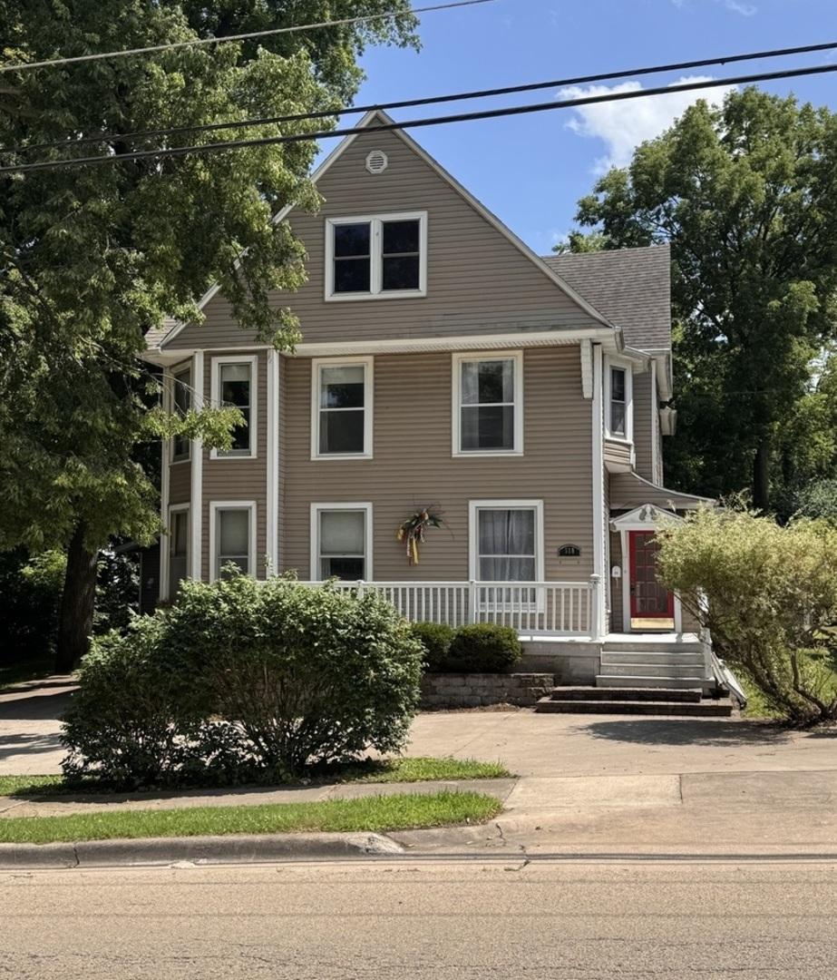 518 E 2nd St., Dixon, IL 61021