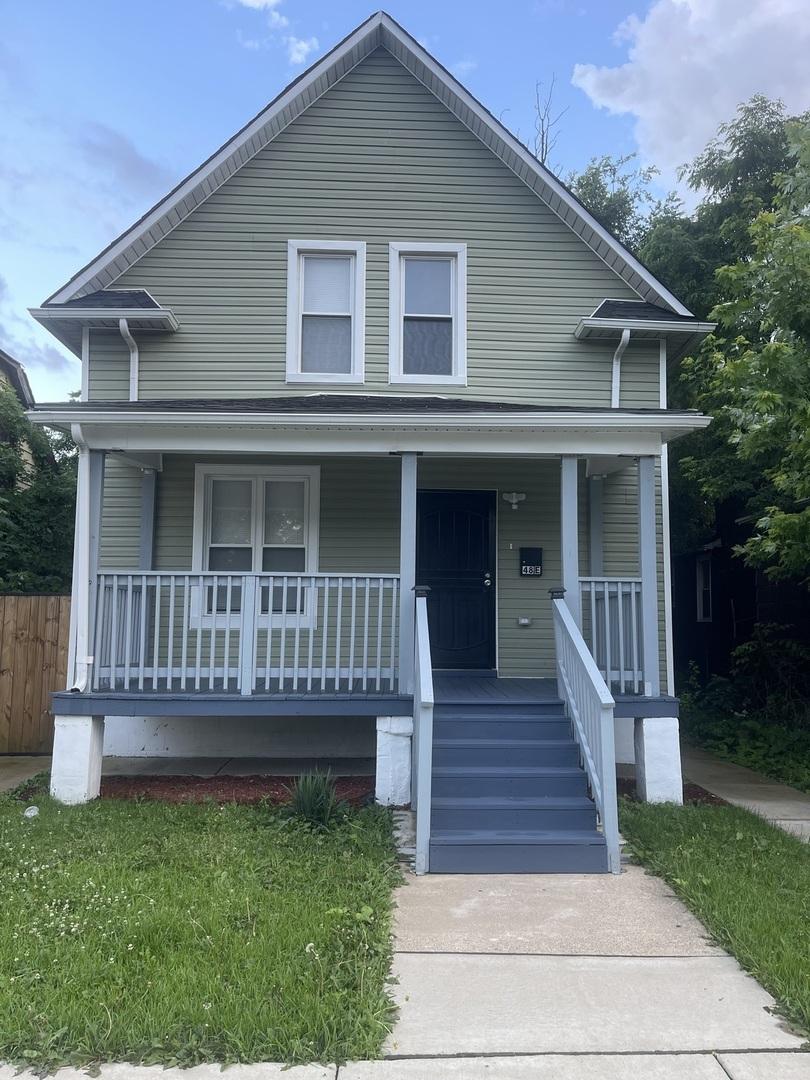 48 E 154th St., Harvey, IL 60426