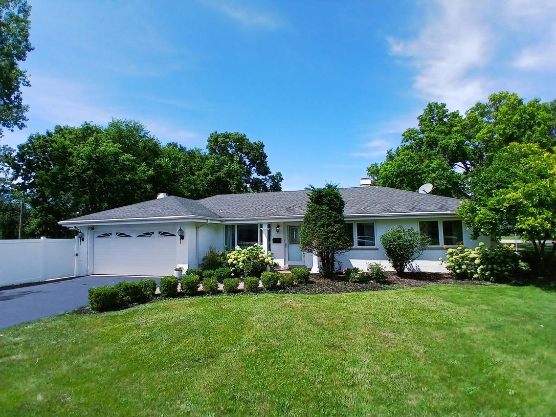 5625 Ridgewood Dr., Western Springs, IL 60558