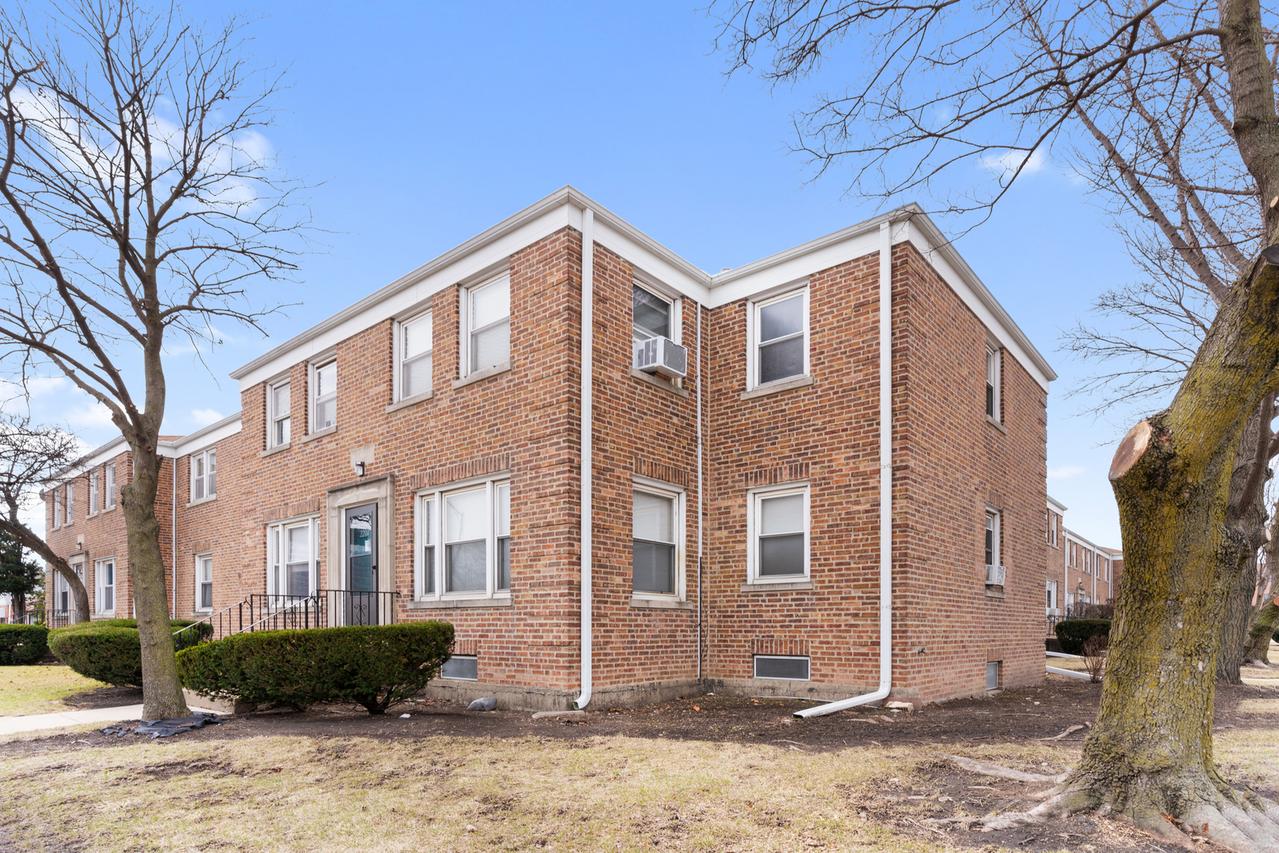 2204 S 9th Ave. #2, Broadview, IL 60155