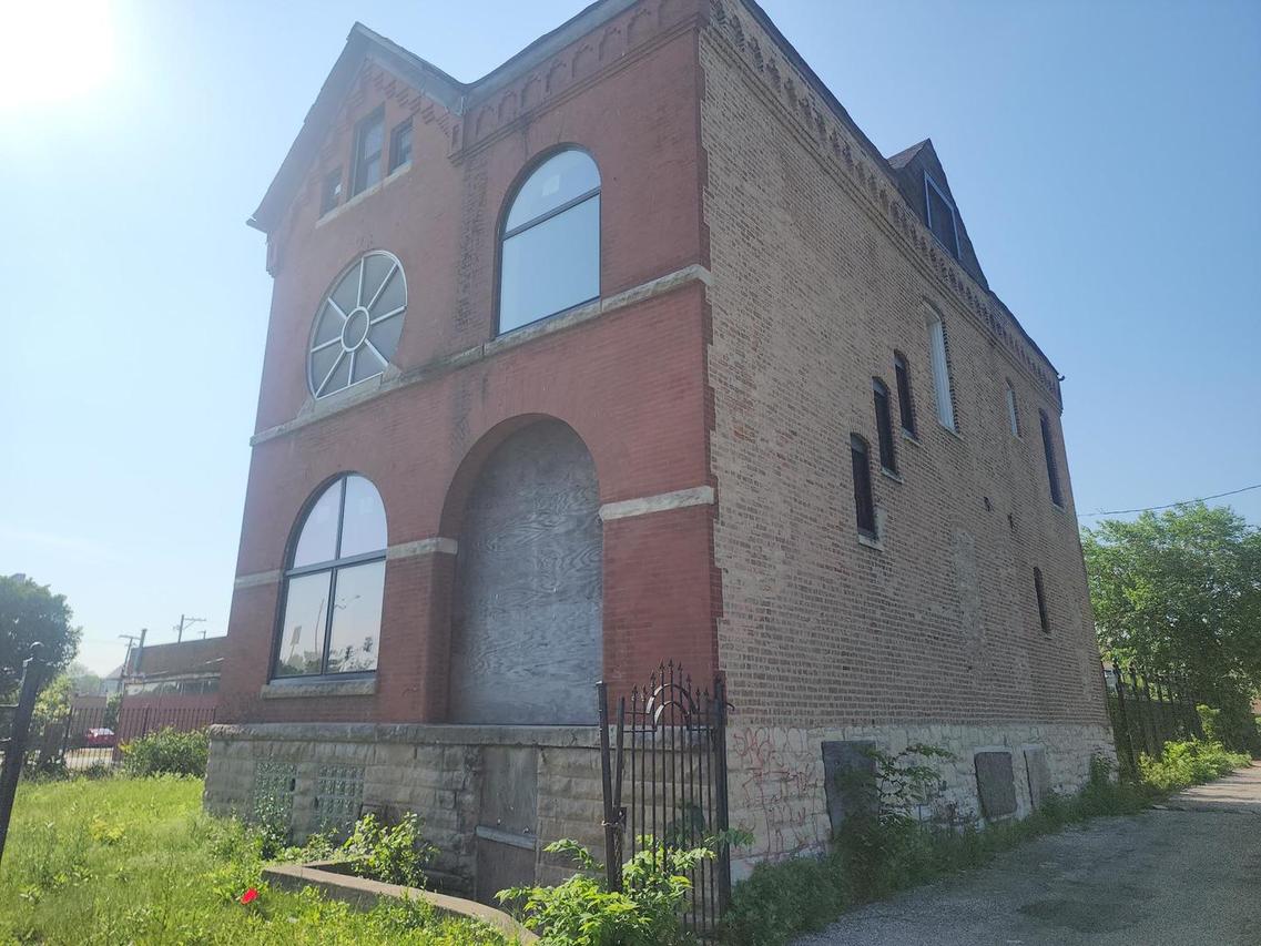 311 W Garfield Blvd., Chicago, IL 60621