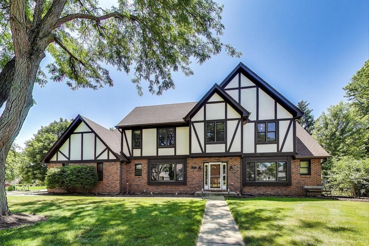 475 Waubonsee Circle Ct., Oswego, IL 60543