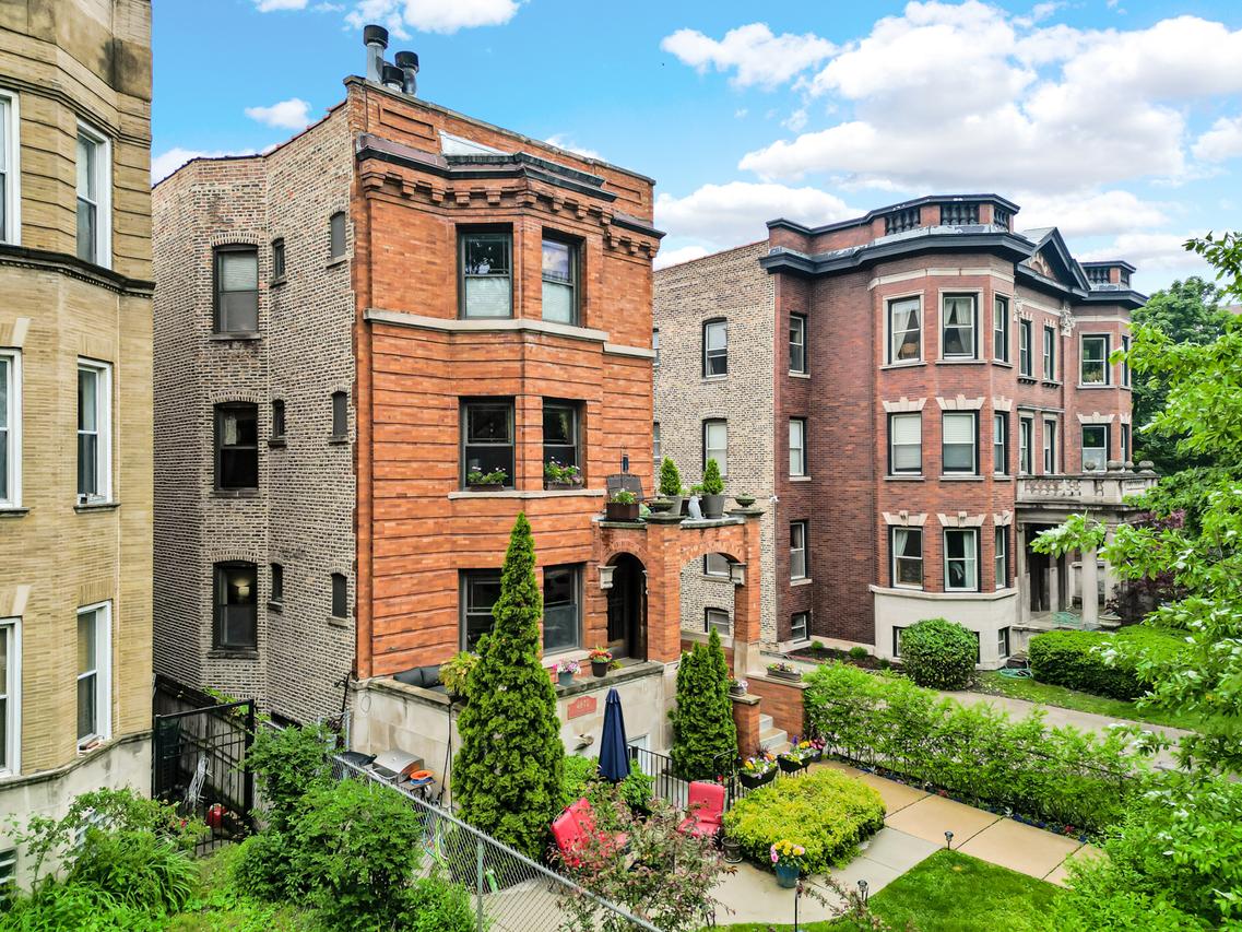 4872 N Kenmore Ave. #1, Chicago, IL 60640