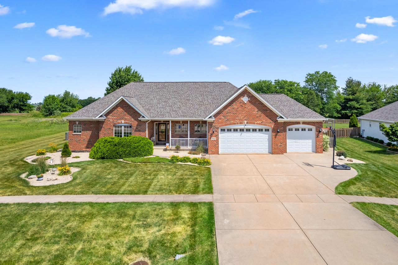 990 Fox Trail Ln., Somonauk, IL 60552