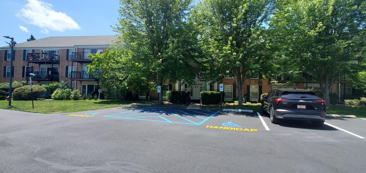 5100 Carriageway Dr. #305-2, Rolling Meadows, IL 60008