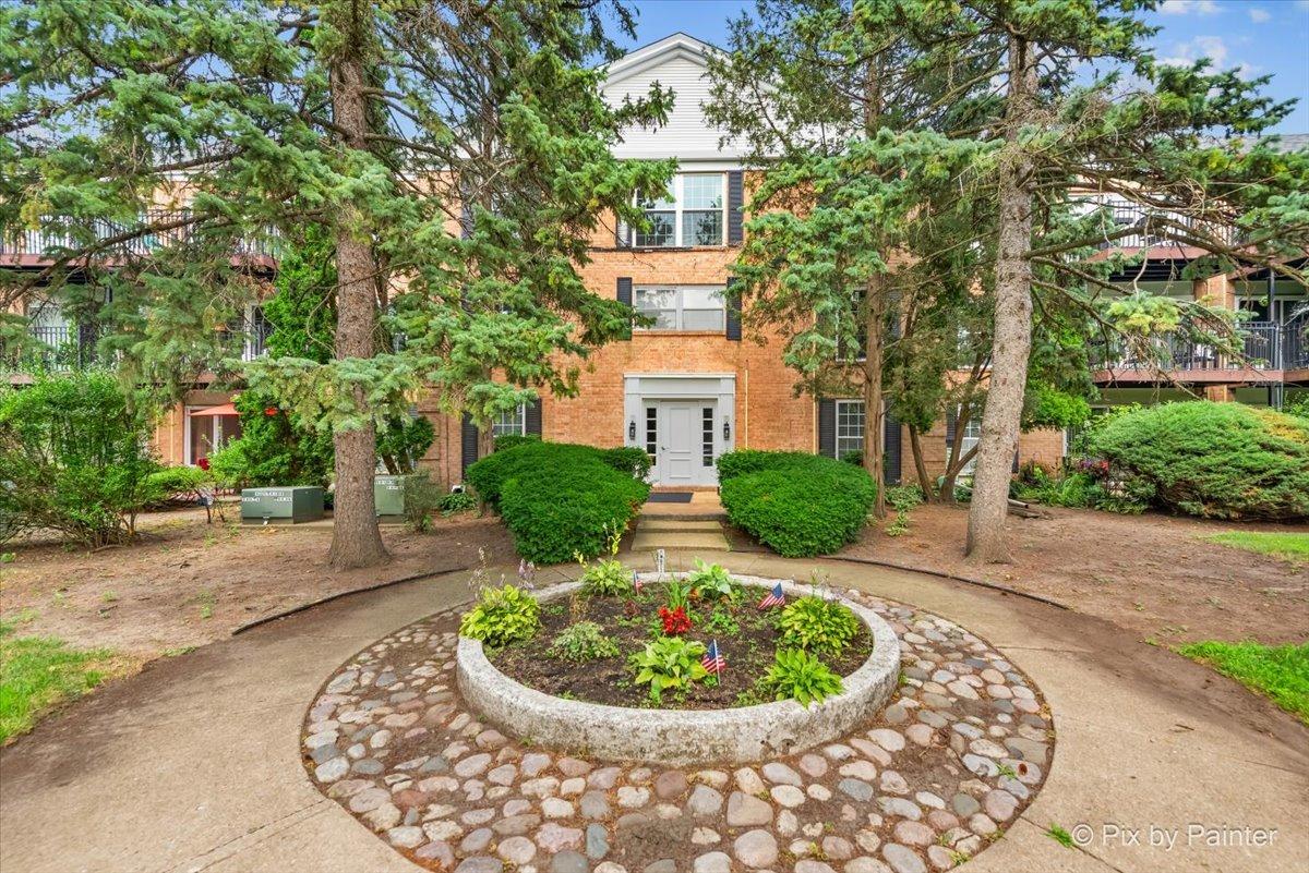 5100 Carriageway Dr. #305-2, Rolling Meadows, IL 60008
