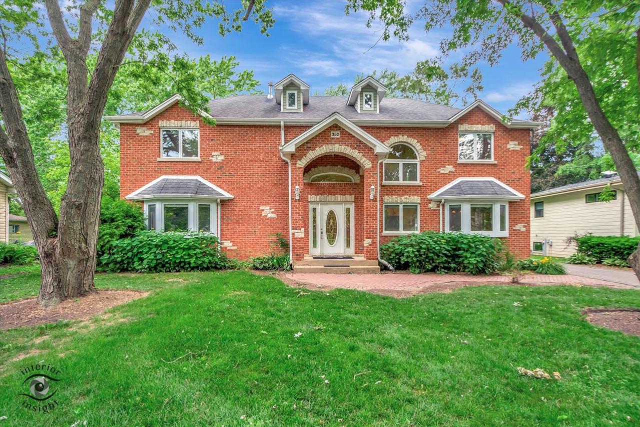 352 Rye Rd., Mundelein, IL 60060