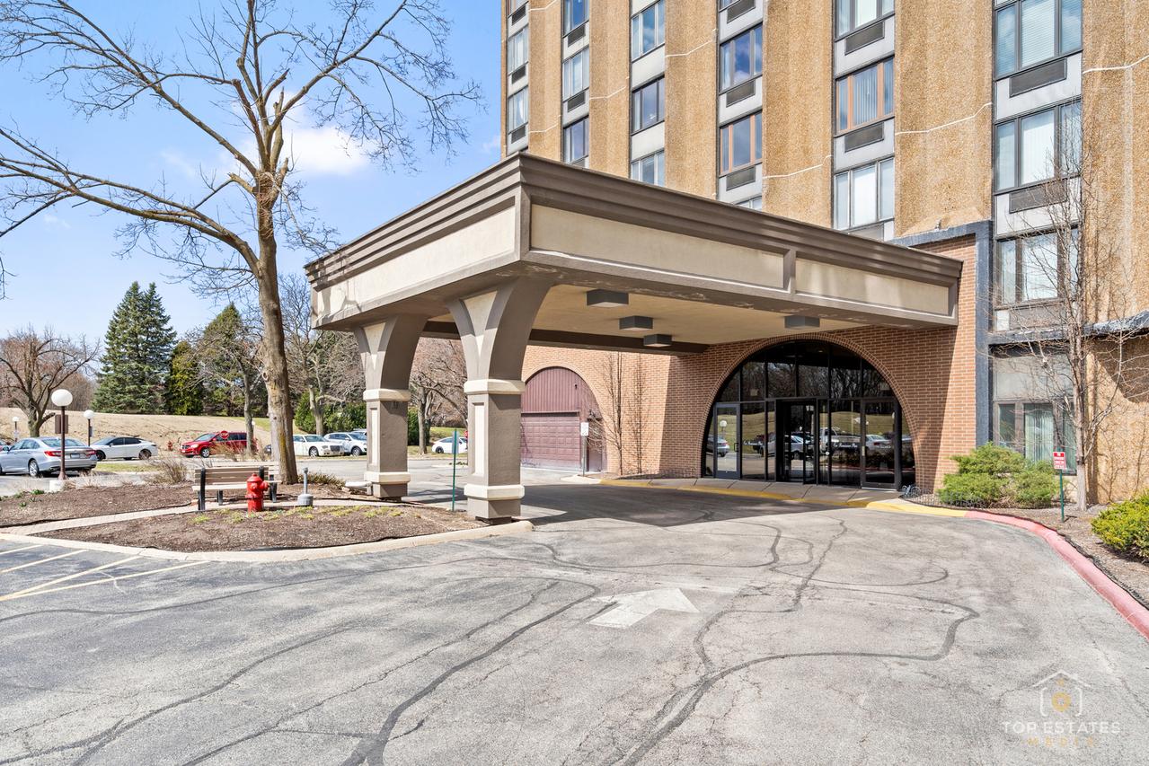 1 Renaissance Pl. #1121, Palatine, IL 60067