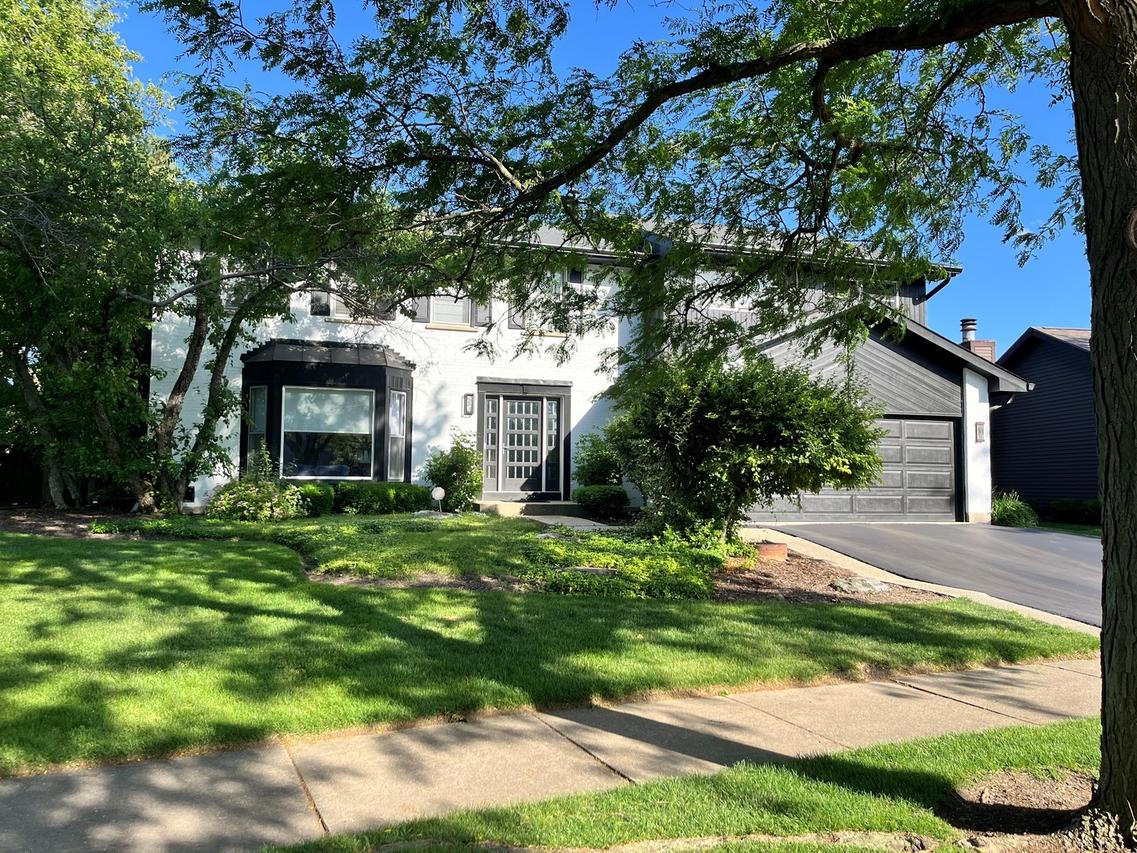4028 Lindenwood Ln., Northbrook, IL 60062