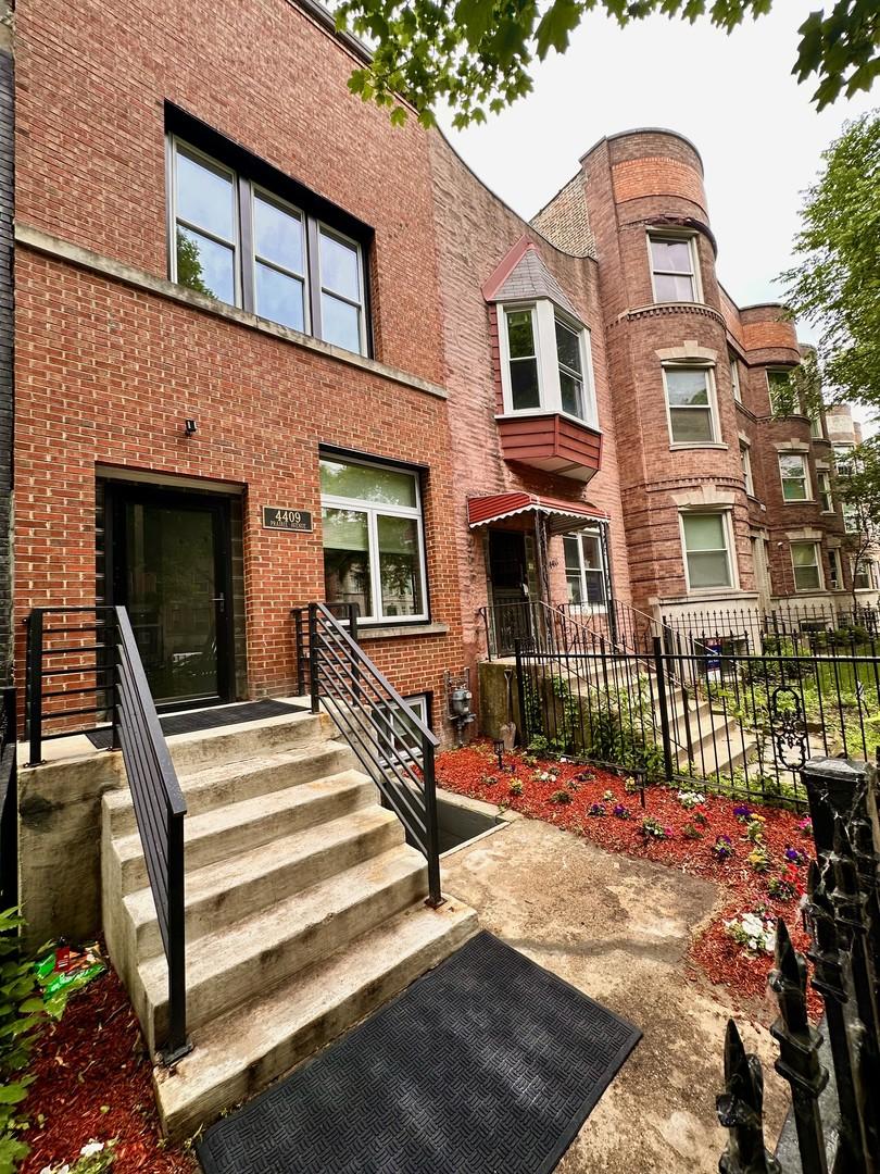 4409 S Prairie Ave., Chicago, IL 60653