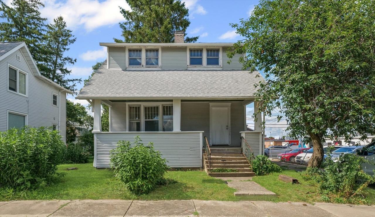 108 W Stanage Ave., Champaign, IL 61820