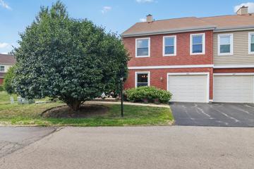 165 S Stonington Dr., Palatine, IL 60074