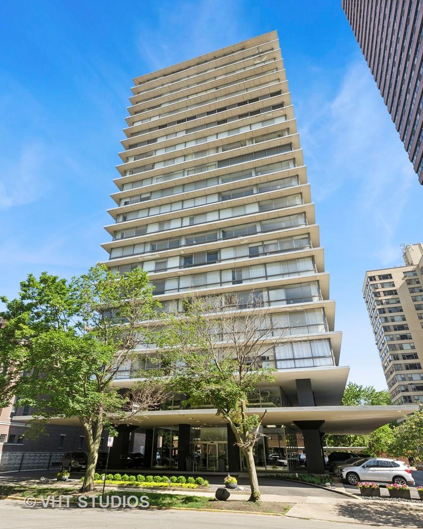 320 W Oakdale Ave. #801, Chicago, IL 60657