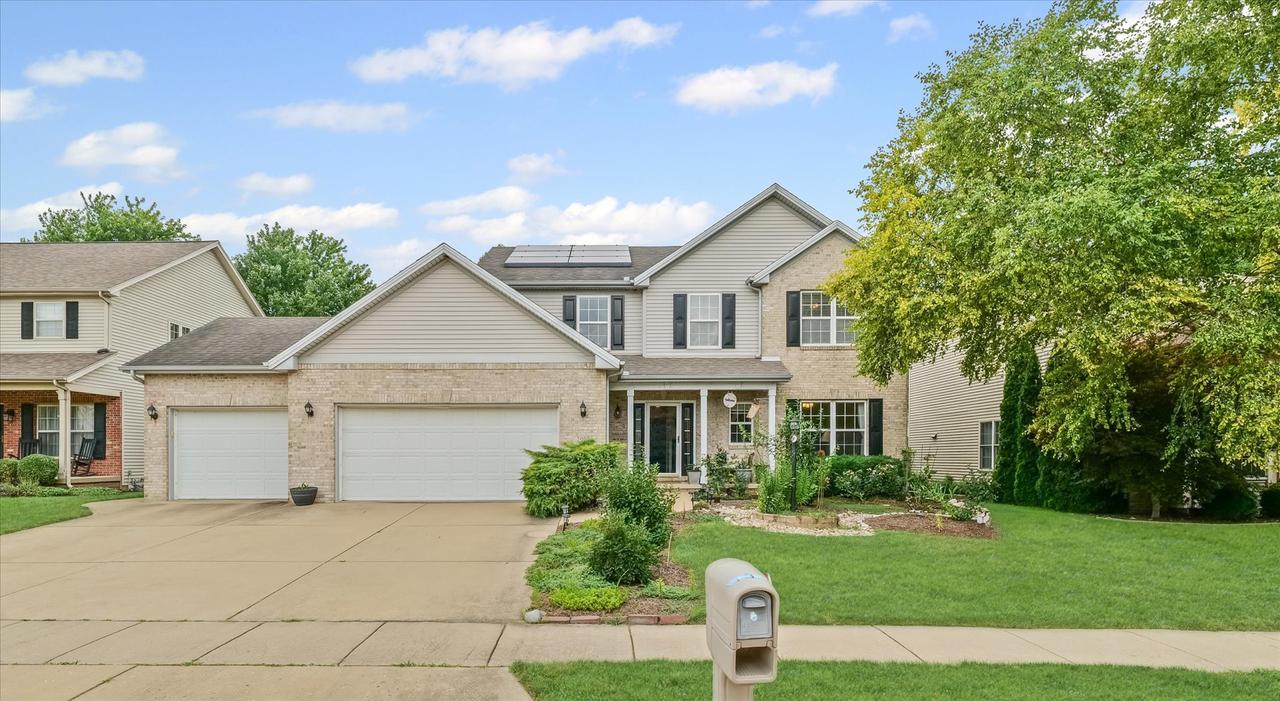 2003 Mullikin Dr., Champaign, IL 61822