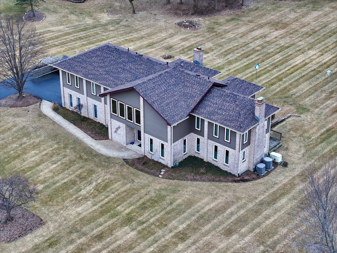 17N560 Hidden Hills Tr., Dundee, IL 60118