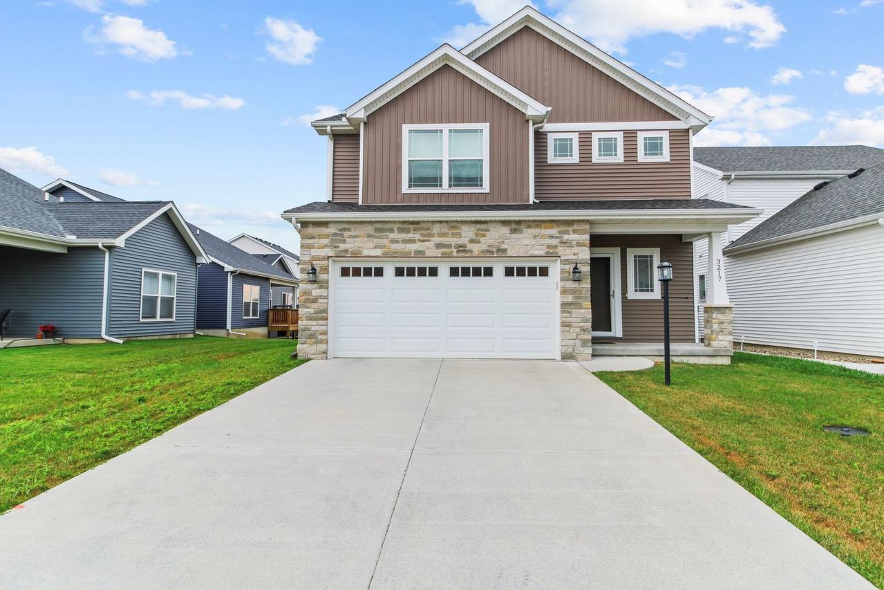 3217 Palmer Dr., Champaign, IL 61822