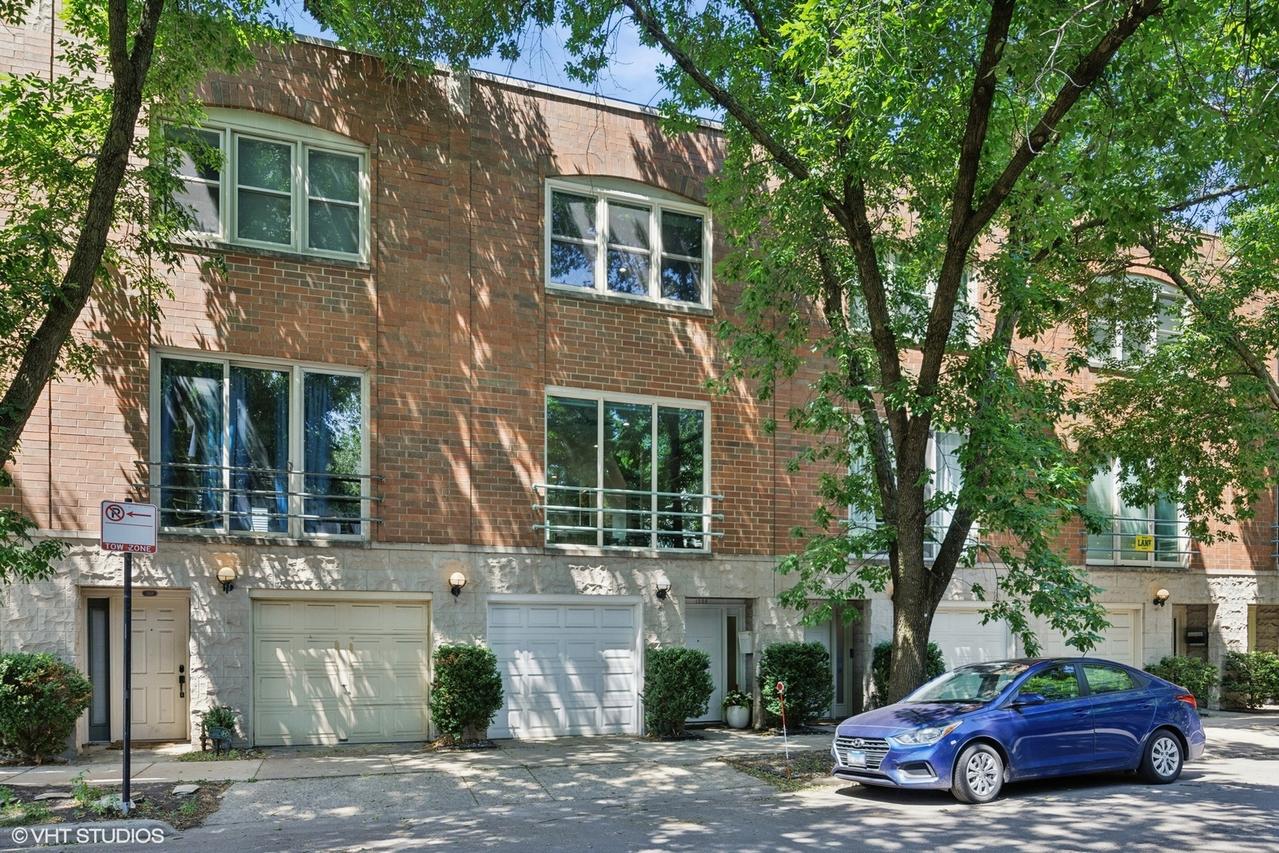 1356 W Fletcher St., Chicago, IL 60657