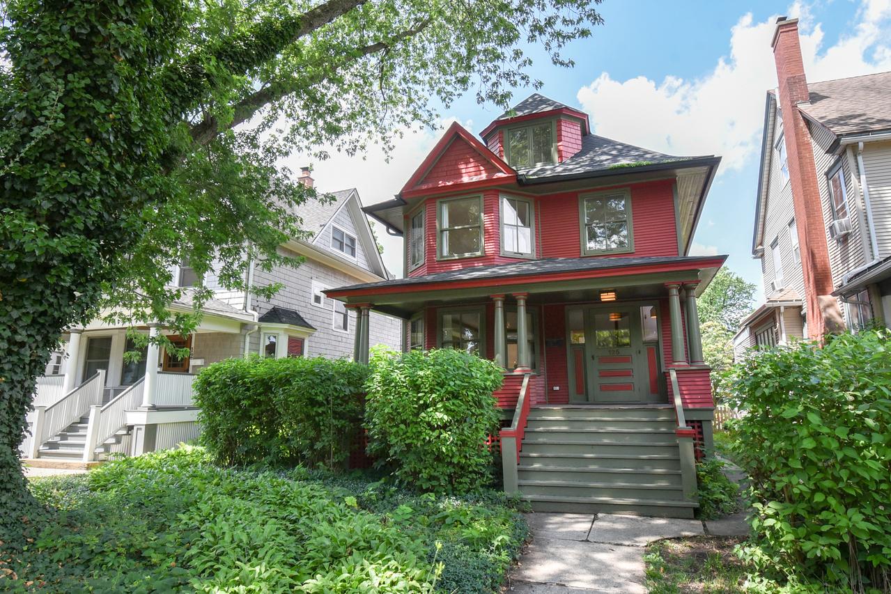 125 S Ridgeland Ave., Oak Park, IL 60302