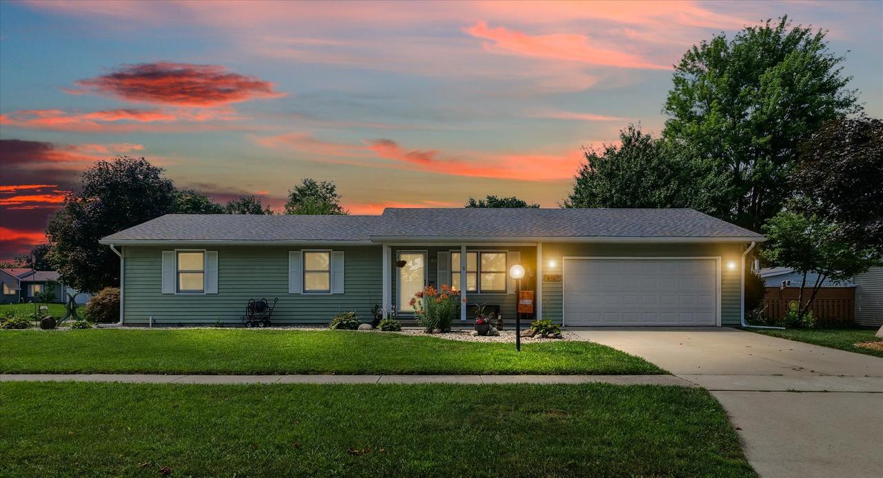 3101 Ladue Dr., Champaign, IL 61822