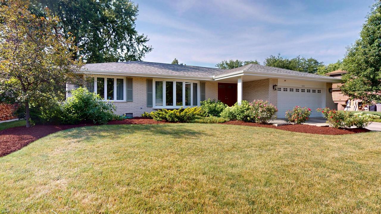 1445 71st St., Downers Grove, IL 60516