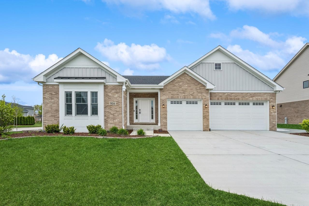 9014 Gloucester Rd., Woodridge, IL 60517