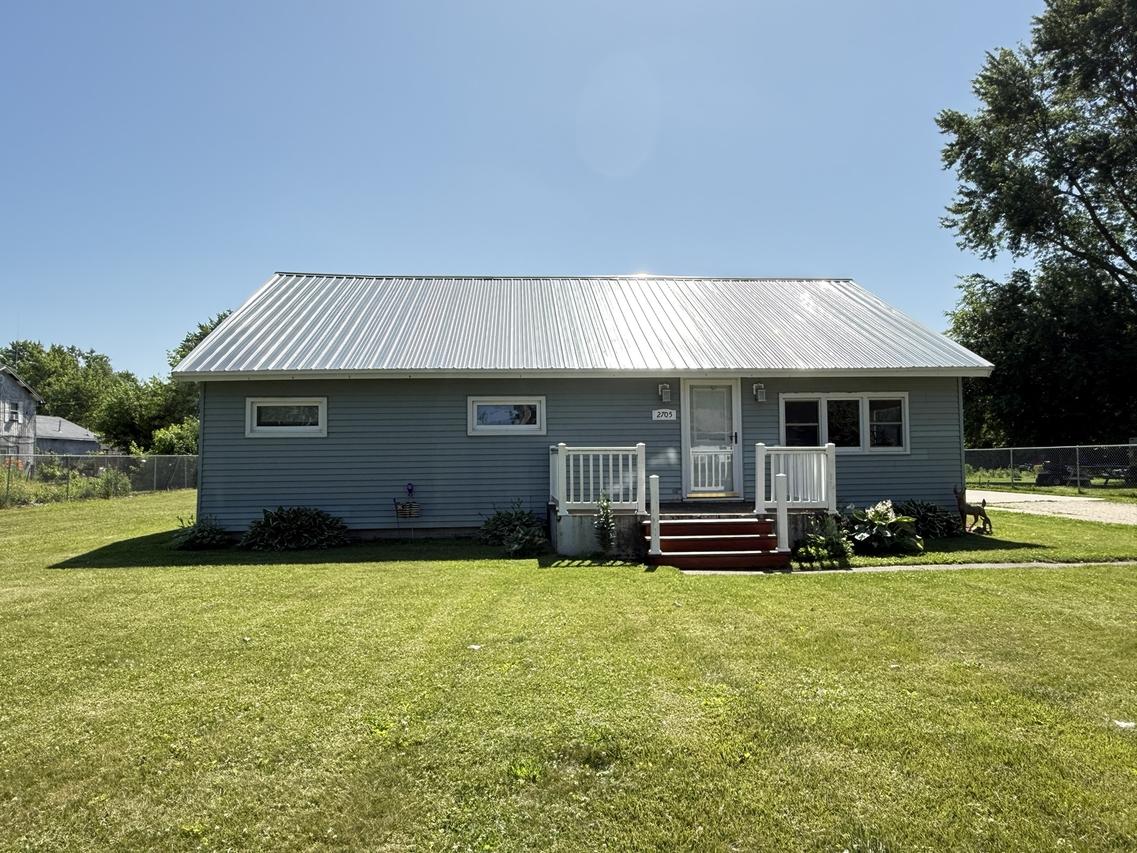 2705 Pine St., Rock Falls, IL 61071