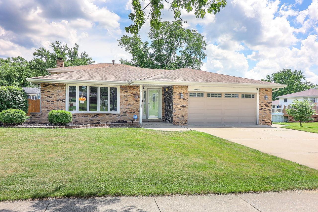 18W761 83rd St., Downers Grove, IL 60516