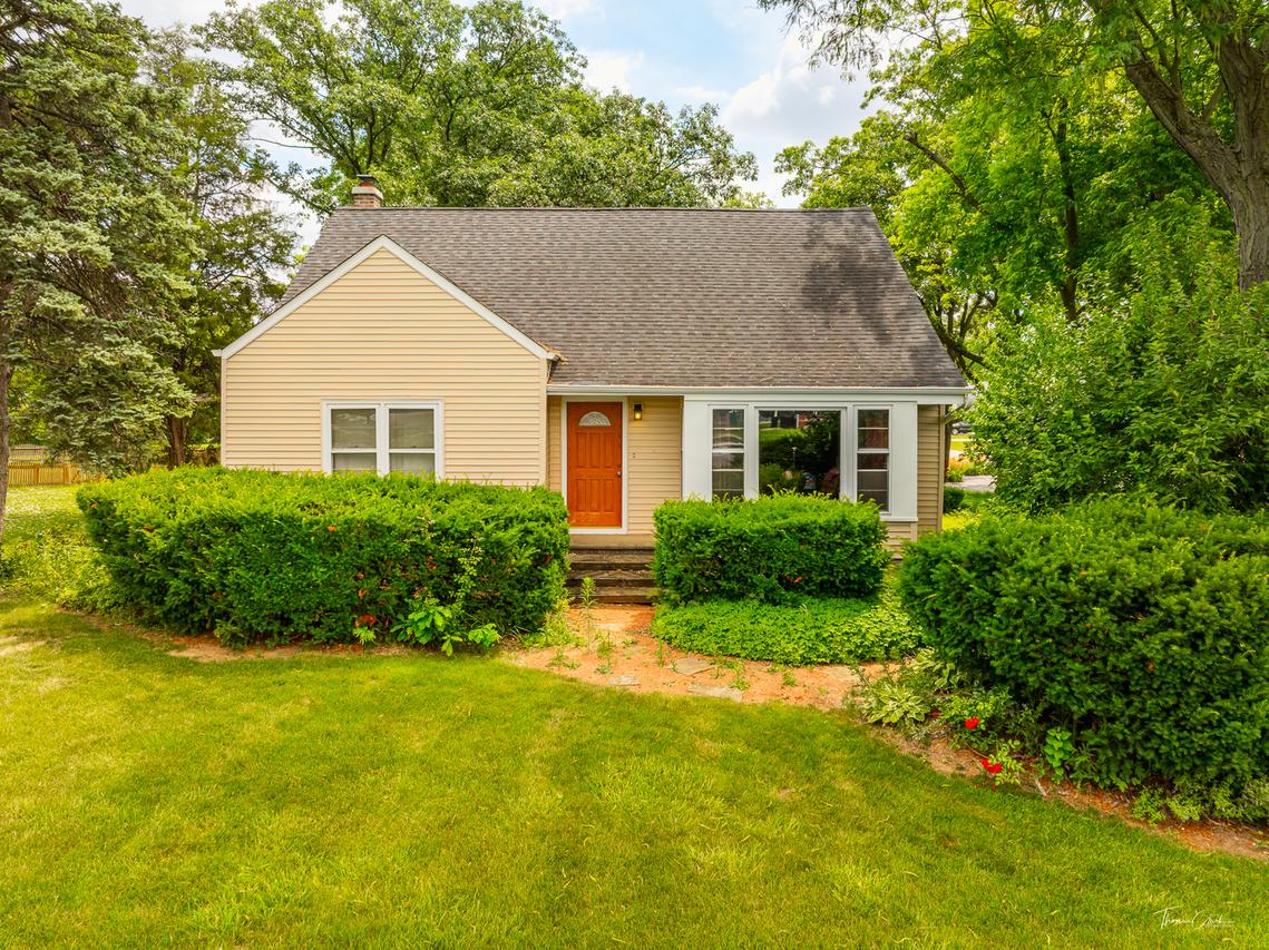7105 Clarendon Hills Rd., Darien, IL 60561