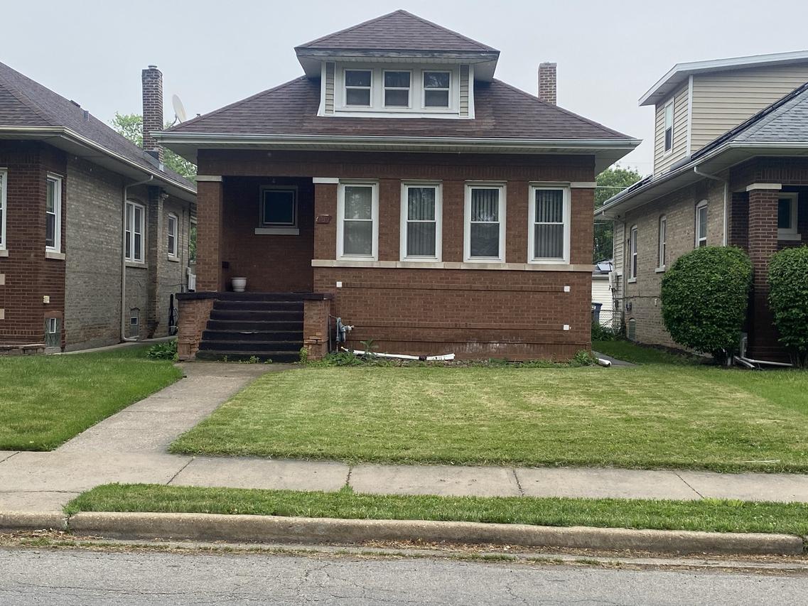 239 S 17th Ave., Maywood, IL 60153