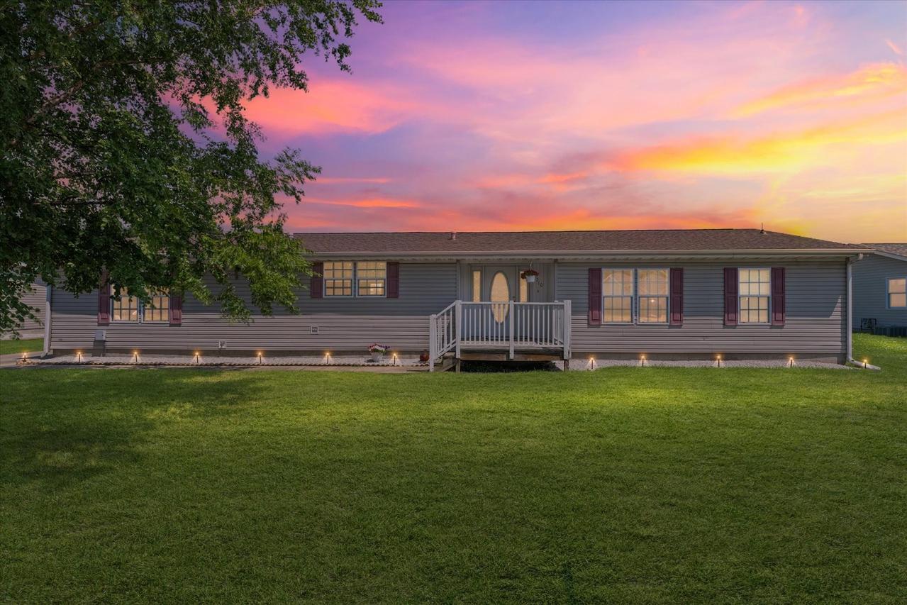 510 W Rhodes St., Thomasboro, IL 61878