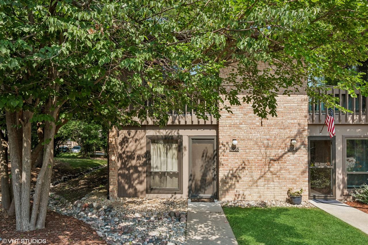 5916 Meadow Dr. #149-A, Lisle, IL 60532