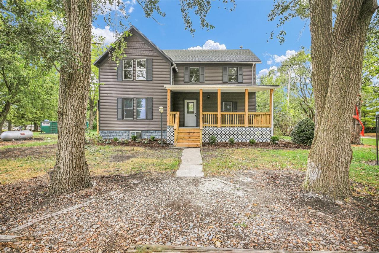 208 E 1790 North Rd., Gilman, IL 60938