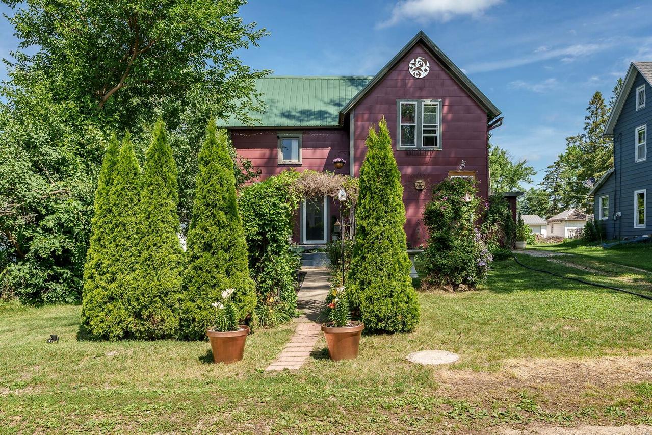 112 W Olive St., Mcconnell, IL 61050