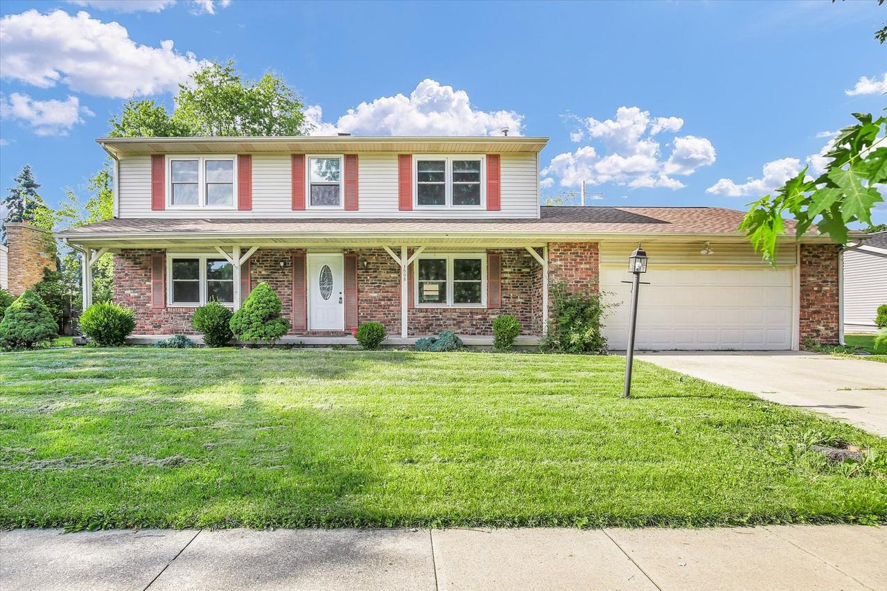1508 Harrington Dr., Champaign, IL 61821