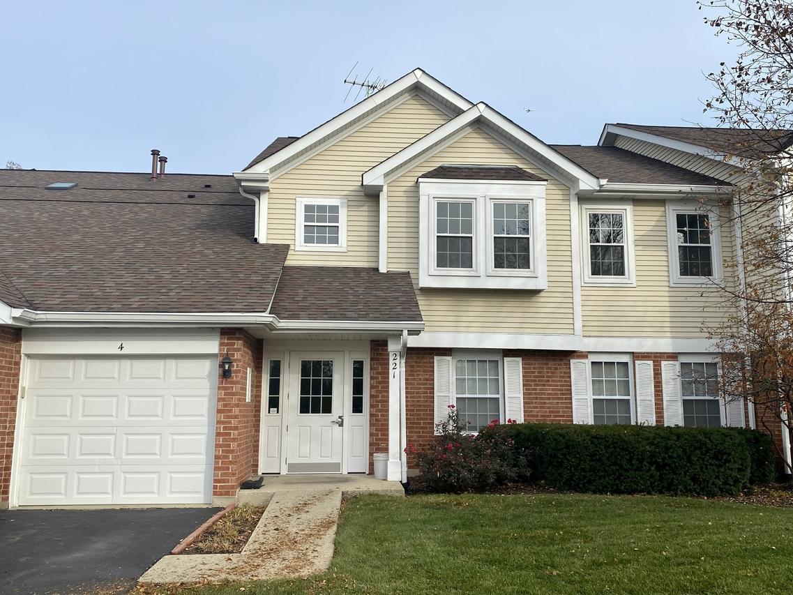 221 Norfolk Ct. #4, Roselle, IL 60172
