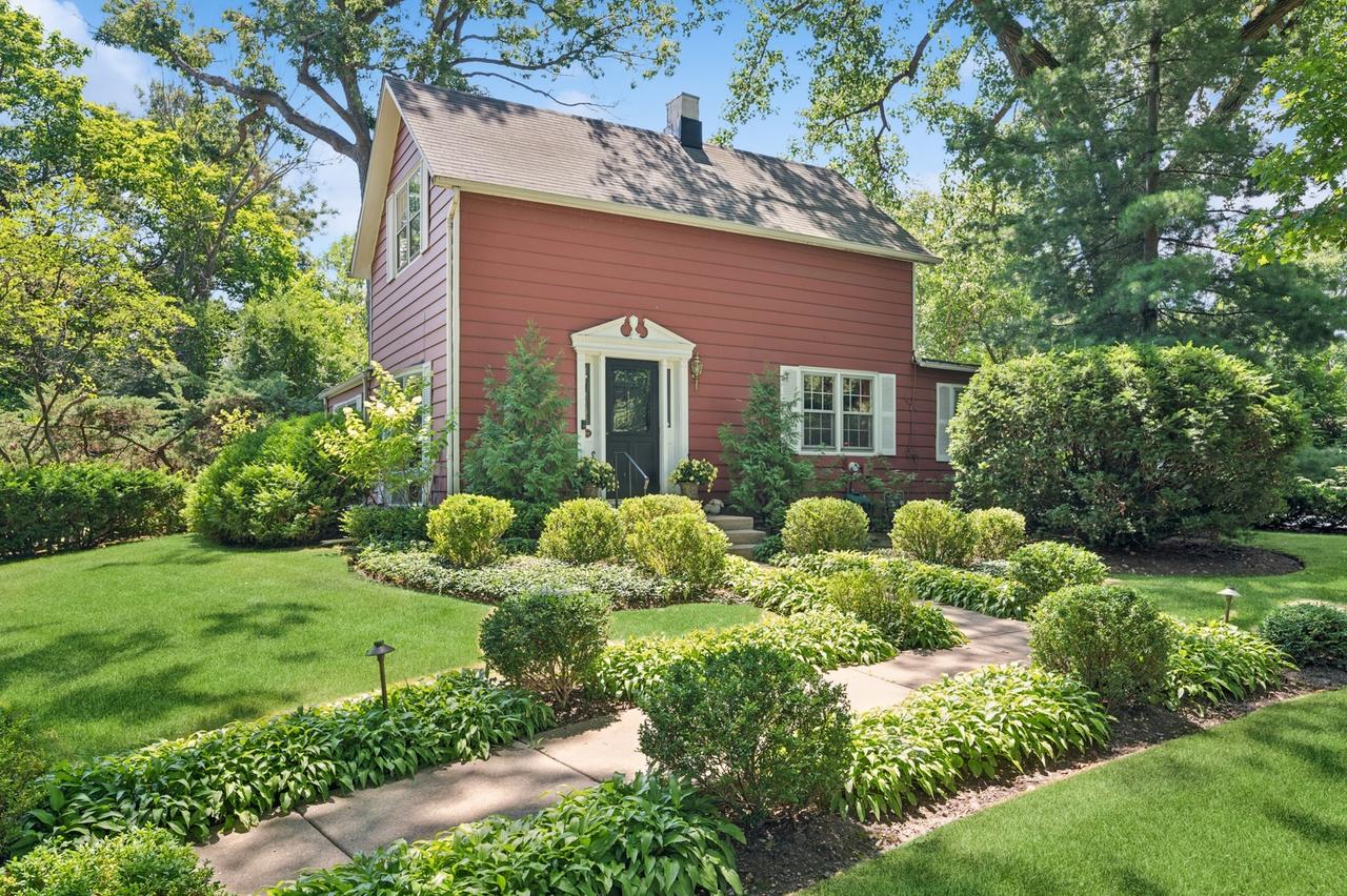 315 W Washington Ave., Lake Bluff, IL 60044
