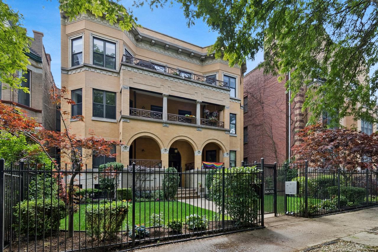 4111 N Kenmore Ave. #2B, Chicago, IL 60613