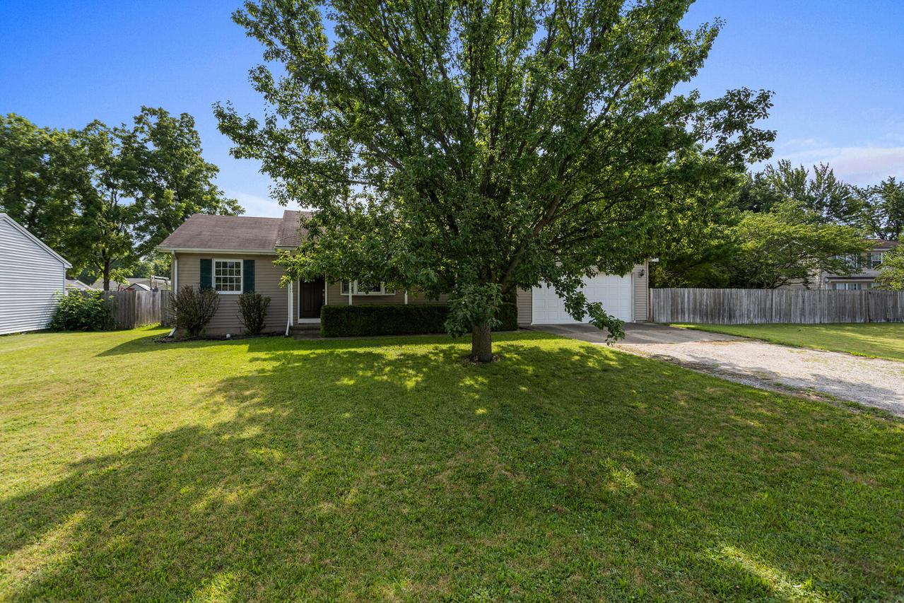 111 Schoolview Dr., Homer, IL 61849
