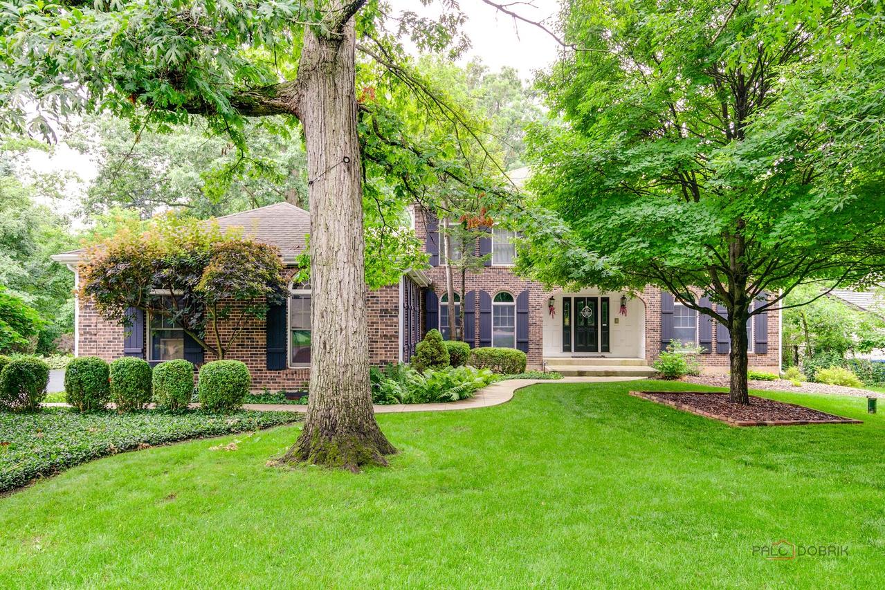 15393 W Oak Spring Rd., Libertyville, IL 60048