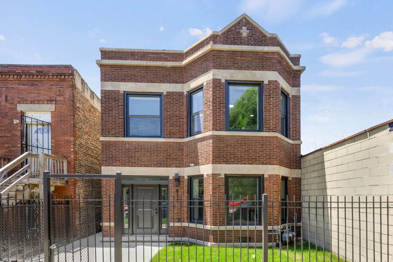 814 S Tripp Ave., Chicago, IL 60624
