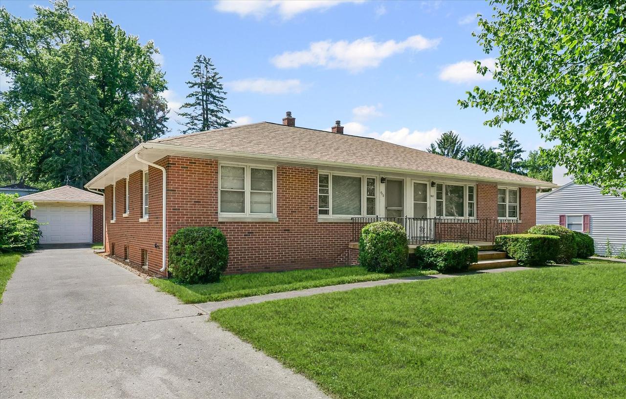 1507 Grandview Dr., Champaign, IL 61820