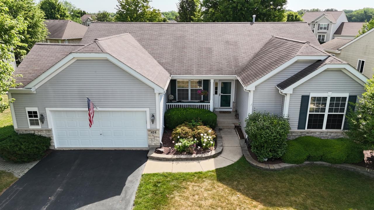 424 Riverbend Dr., Genoa, IL 60135