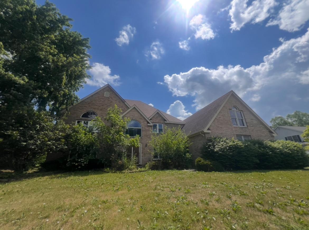 223 Darien Ln., Sleepy Hollow, IL 60118