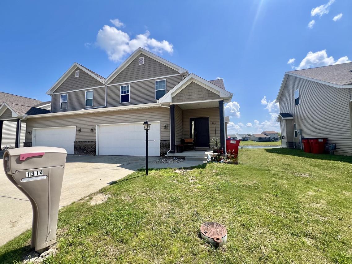 1314 Myrtle Beach Ave., Champaign, IL 61822