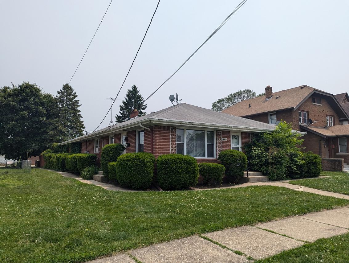 1516 12th St., Rockford, IL 61104